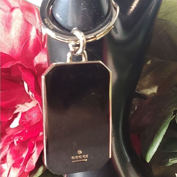Gucci Leather Embossed Dog Tag KeyChain/Bag Charm GIFTABLE PRISTINE COND… - Picture 8 of 16